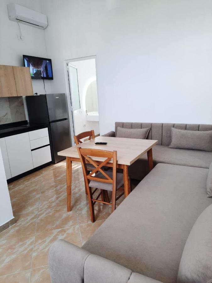 Vila Pushimi Regis Velipojë Exteriör bild