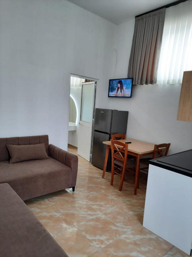 Vila Pushimi Regis Velipojë Exteriör bild