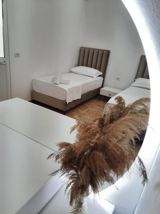 Vila Pushimi Regis Velipojë Exteriör bild