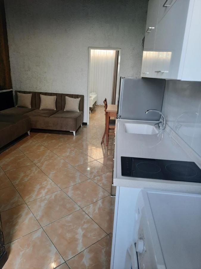Vila Pushimi Regis Velipojë Exteriör bild